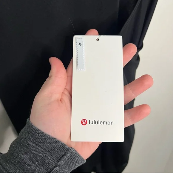 NWT Lululemon Essential Tank Women's Size 12 Black Athleticwear Yoga Spring - Picture 5 of 8